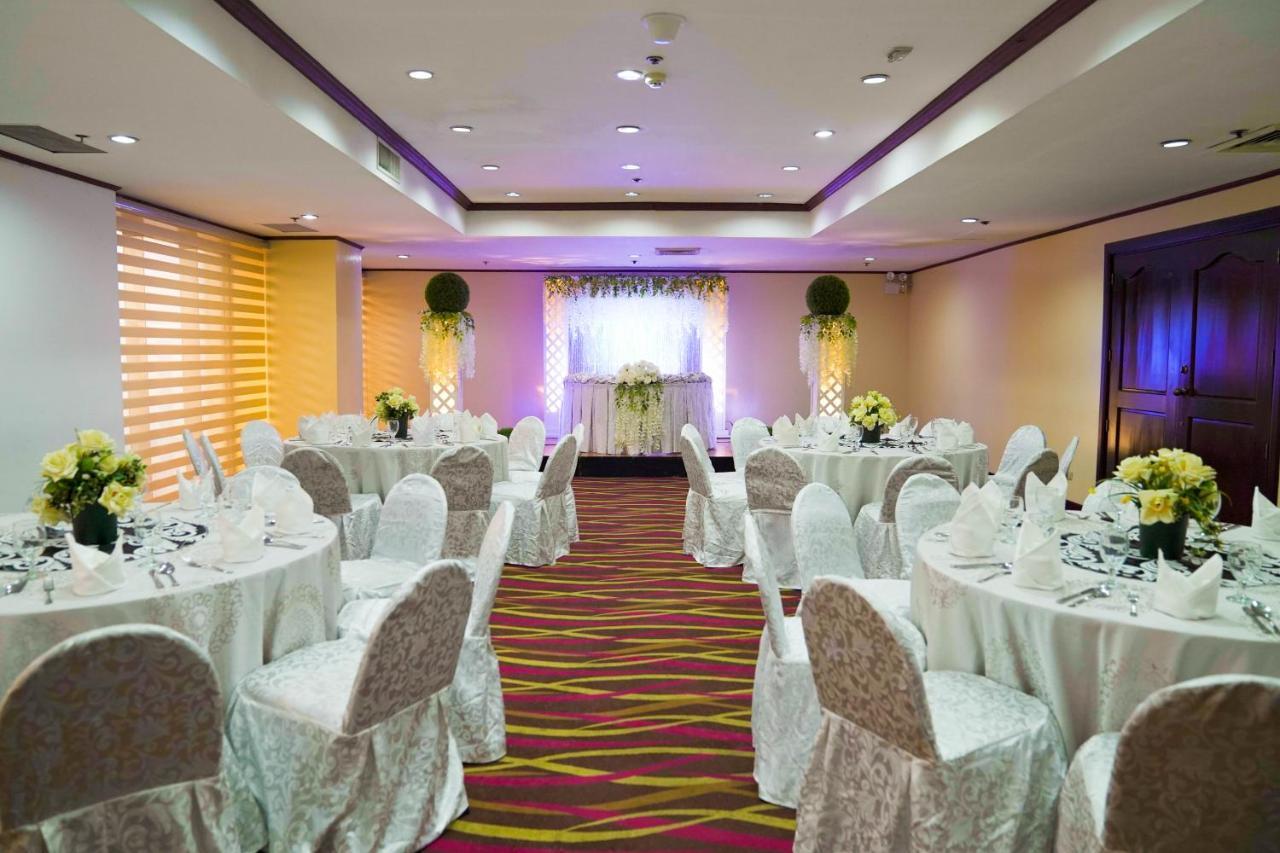 Berjaya Makati Hotel Makati City Ngoại thất bức ảnh