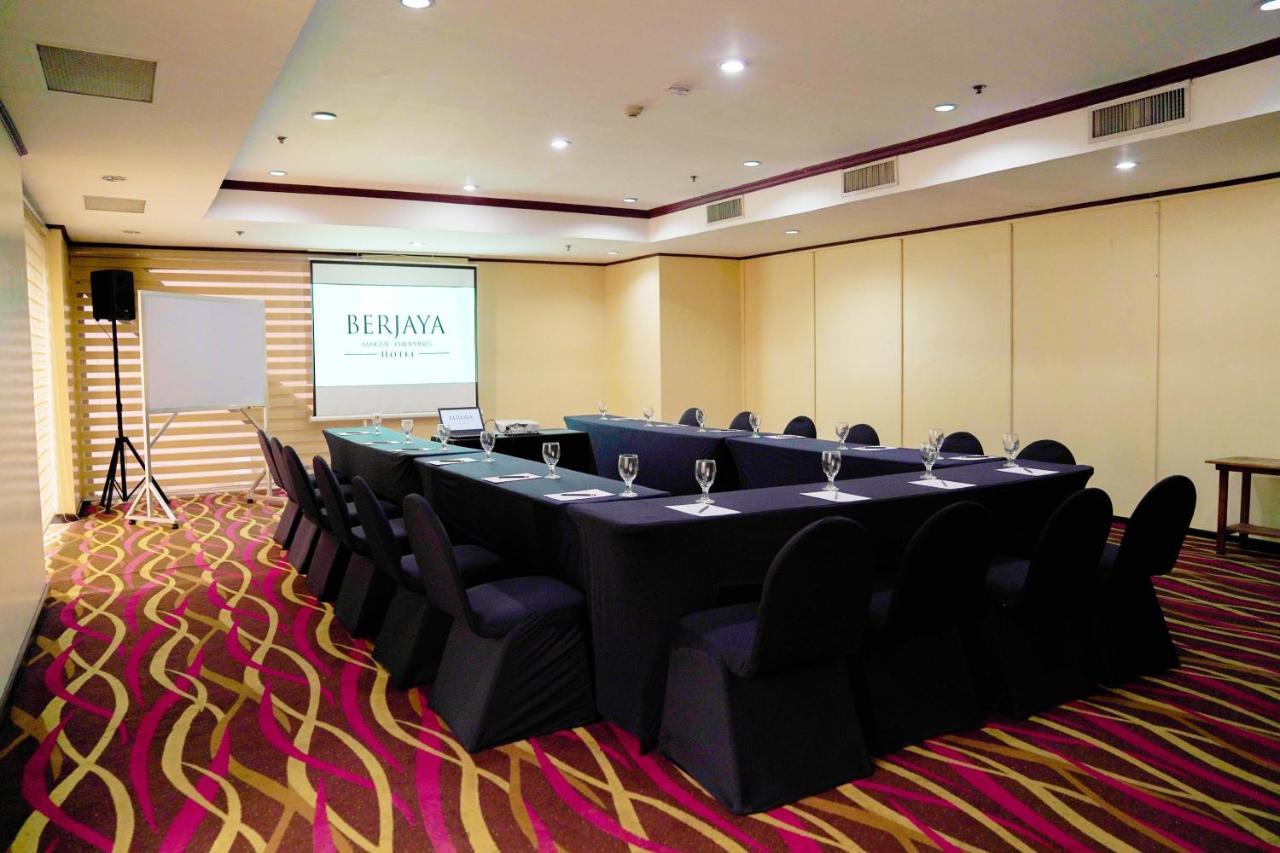 Berjaya Makati Hotel Makati City Ngoại thất bức ảnh
