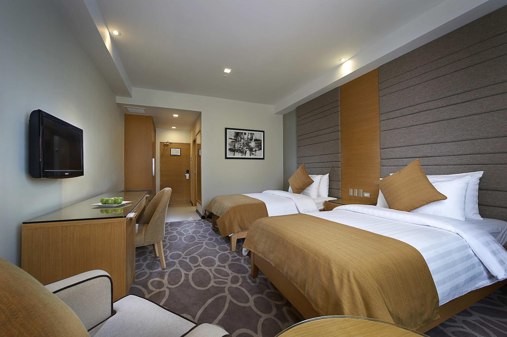 Berjaya Makati Hotel Makati City Ngoại thất bức ảnh
