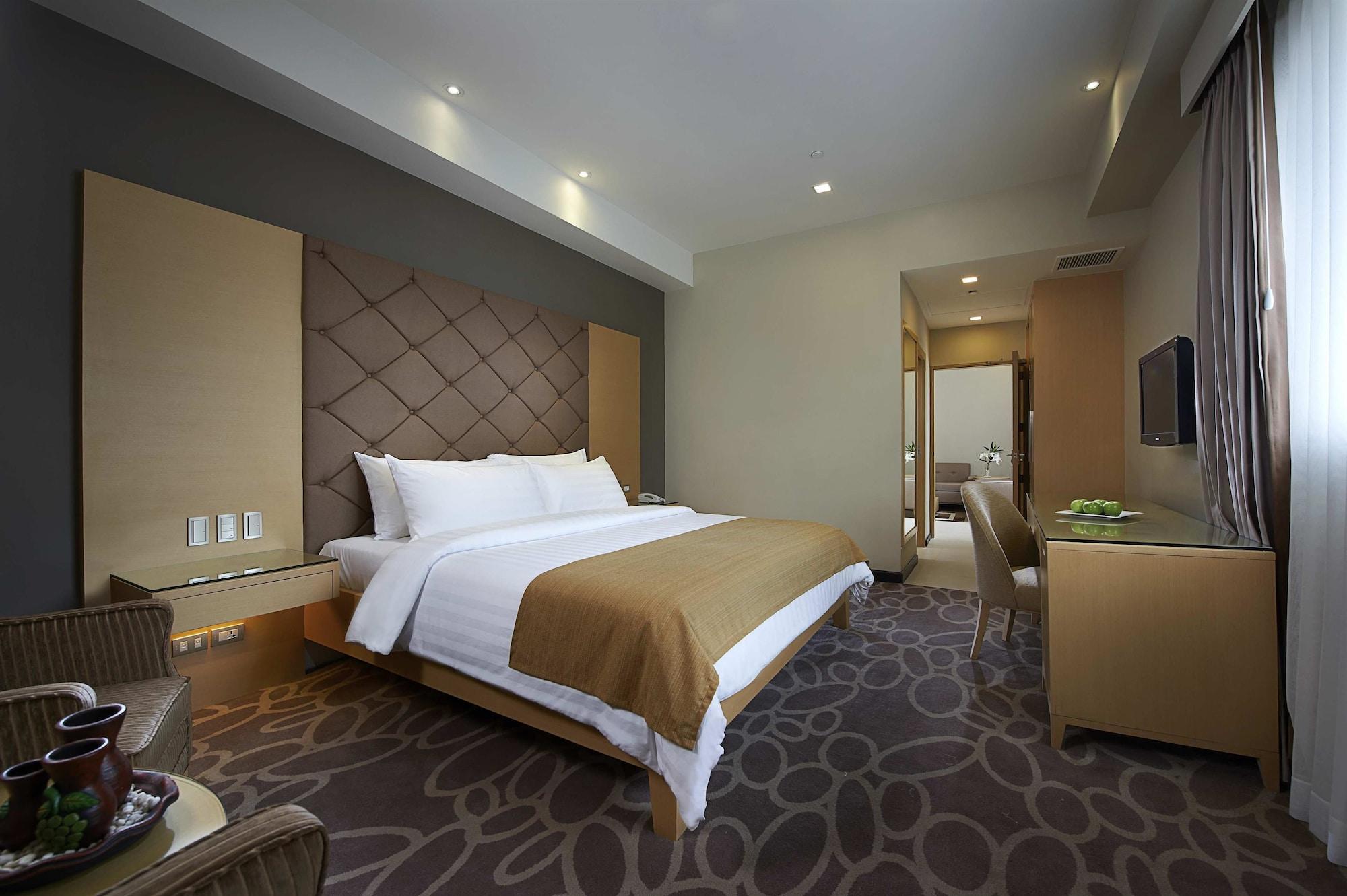 Berjaya Makati Hotel Makati City Ngoại thất bức ảnh