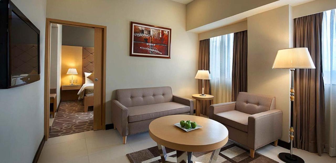 Berjaya Makati Hotel Makati City Ngoại thất bức ảnh
