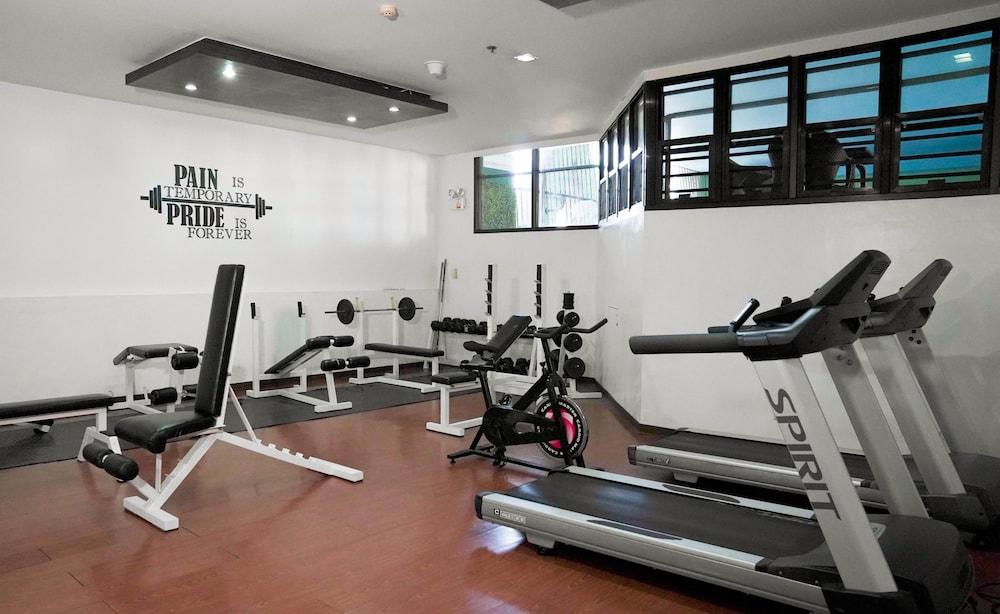 Berjaya Makati Hotel Makati City Ngoại thất bức ảnh