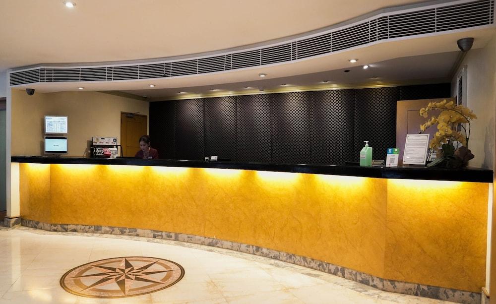 Berjaya Makati Hotel Makati City Ngoại thất bức ảnh