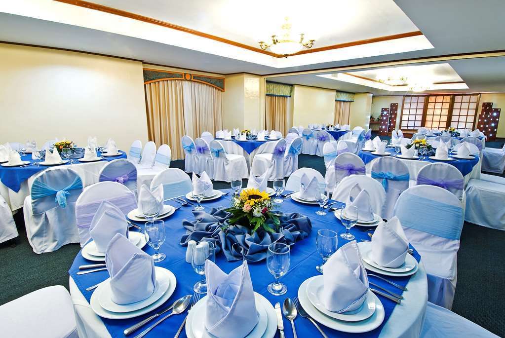 Berjaya Makati Hotel Makati City Ngoại thất bức ảnh